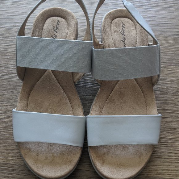 Easy Spirit Tan Kaffi Slingback Wedge Sandal - Picture 1 of 8